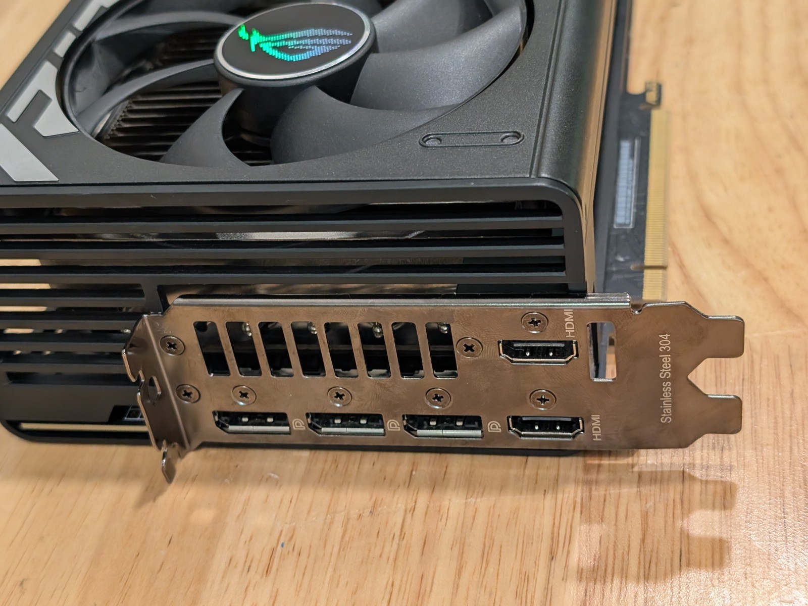 BH OFFER ASUS ROG Strix GeForc - огляд і ціна Rtx 4090 24Gb Gddr6X